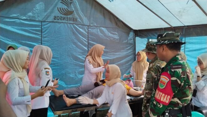 
					Kodim 0425/Seluma Fasilitasi Layanan Kesehatan, Administrasi Kependudukan, dan Vaksinasi Ternak di Desa Lubuk Lagan