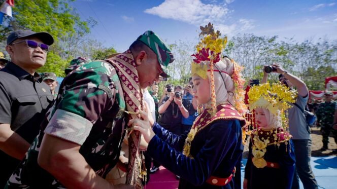 
					Nuansa Budaya Kental, Tarian Daerah Iringi Penyambutan Tamu TMMD Ke-128 di Lahat