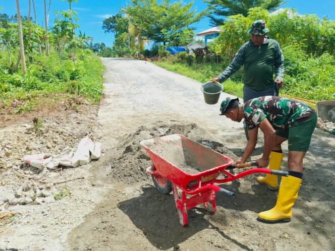 
					Satgas TMMD Ke-128 Kodim 1801/Manokwari Kebut Pembangunan Rumah Warga di Kampung Tanah Rubuh