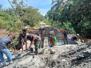 Infrastruktur Penghubung Warga Diperkuat Lewat Pembangunan Jembatan Aramco oleh TNI
