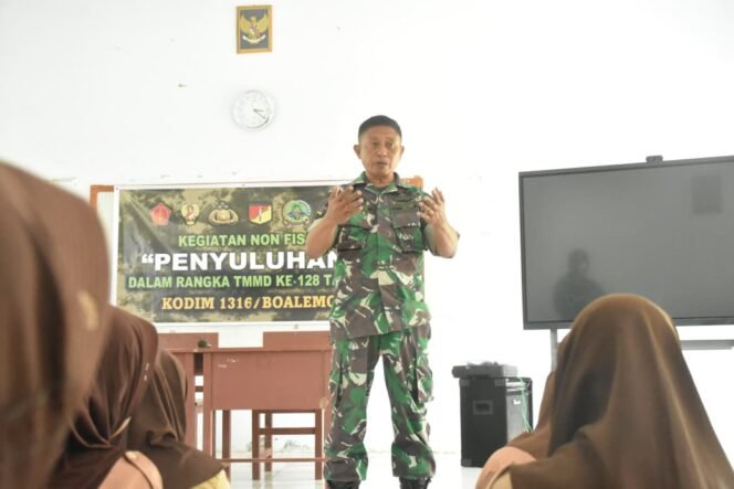 
					Program Nonfisik TMMD ke-128 Perkuat Nasionalisme Pelajar di SMKN 1 Botumoito