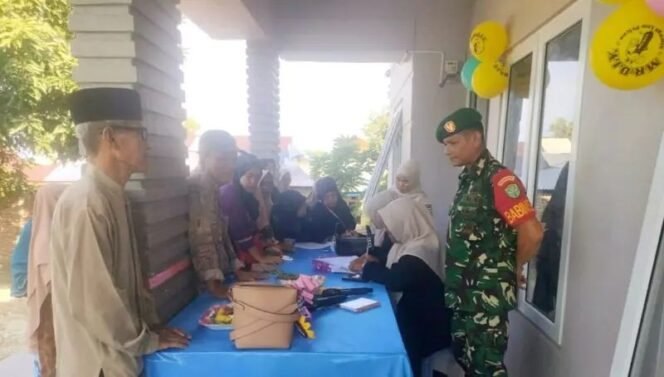
					Kepedulian Kesehatan Warga, Babinsa Turun Langsung Kawal Posyandu Lansia
