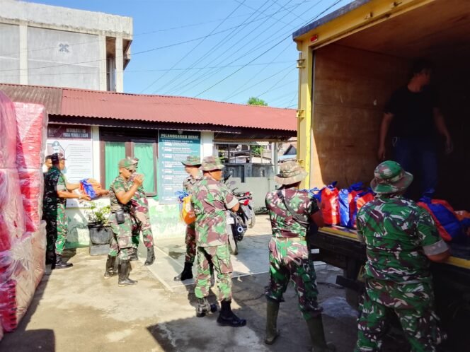 
					Bantuan BNPB Tiba di Koramil, 469 Paket Sembako Siap Jangkau Warga Huntara Baktiya