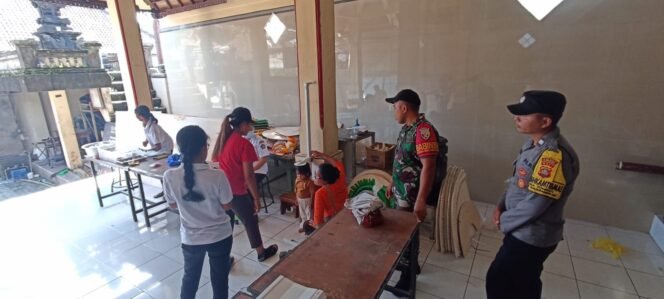 
					Gelar Pendampingan Posyandu Balita, Kopda Komang Puspantara Motivasi Orang Tua manfaatkan Posyandu secara optimal