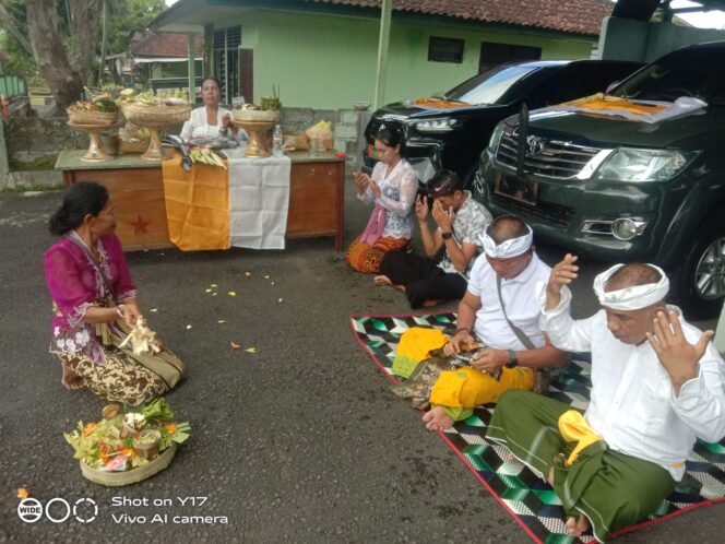 
					Rahina Tumpek Landep, Pjs Pasipers Kodim Klungkung Tegaskan Momentum Asah Dan Tajamkan Senjata Dalam Diri