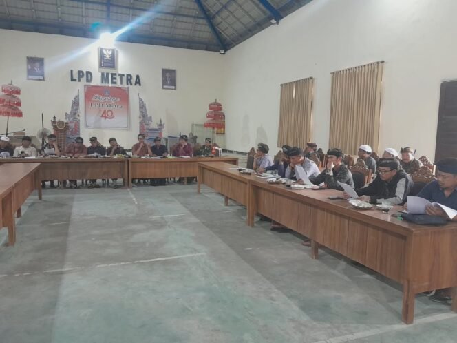 
					Babinsa Yangapi Hadiri Paruman Pembahasan Lahan Adat untuk Pembangunan KDKMP Desa Yangapi.