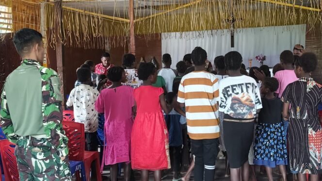 
					Ibadah Bersama, Wujud Pendekatan Humanis TNI kepada Masyarakat