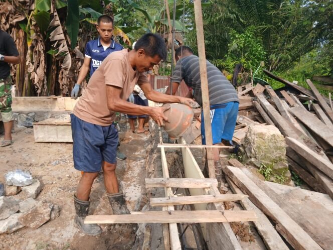 
					Dari Pondasi Harapan Menuju Hunian Layak, Satgas TMMD Ke-128 Kodim 1430/Konut Wujudkan Rumah Impian Bapak Risman ‎