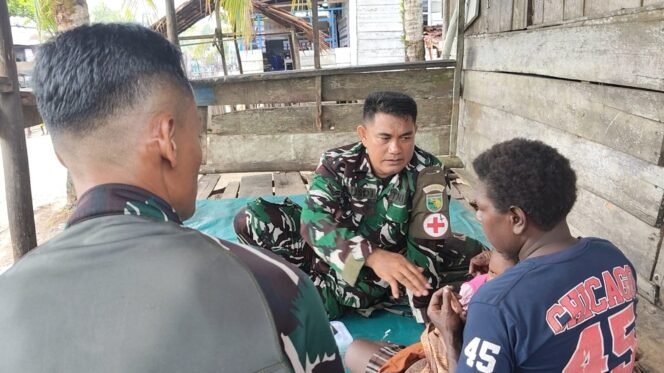 
					Senyum Bahagia Ibu Modesta, Terima Layanan Kesehatan dari Satgas TMMD