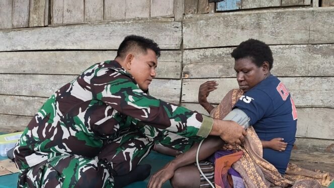 
					Warga Sambut Hangat Layanan Kesehatan TMMD, Bukti Nyata Kepedulian TNI