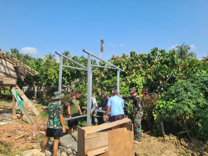 
					Satgas TMMD Ke-128 Kodim 1306/Palu Bangun Fasilitas MCK untuk Warga Sausu Trans