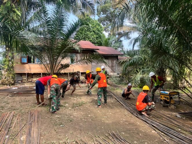 
					Semangat 55 Selalu Ditunjukkan Personel Gabungan dalam Pembangunan Jembatan Garuda