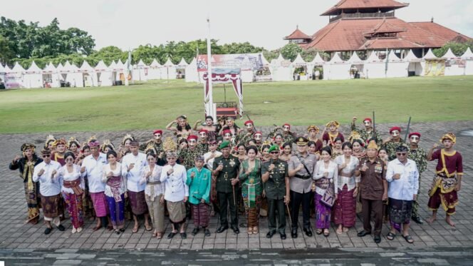 
					Peringati Hari Puputan Klungkung Dan HUT Kota Semarapura, Dandim Klungkung; Mari Jadikan Jiwa Ksatria Para Leluhur Sebagai Tauladan Dengan Karya Terbaik Demi Klungkung Yang Jaya