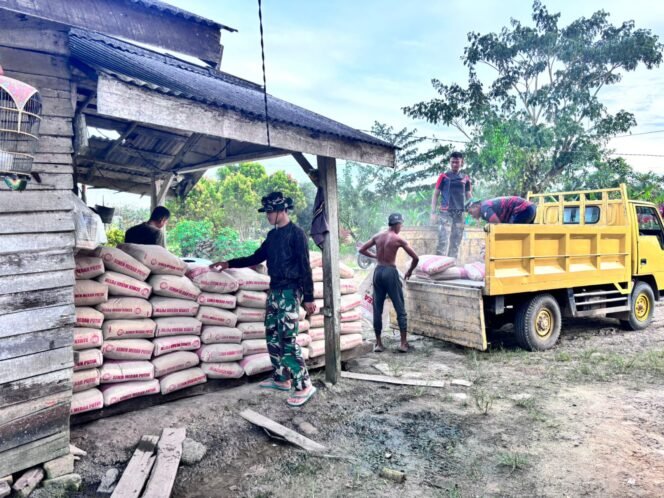 
					Kodim 0426 TB Laksanakan Penurunan Material Pembangunan Jembatan Gantung Printis Garuda