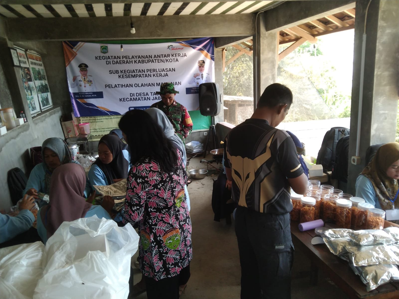 Pemberdayaan Lingkungan melalui Pelatihan Pengolahan Singkong Menjadi Keripik dalam Rangka Mendukung TMMD ke-130 di Kabupaten Malang